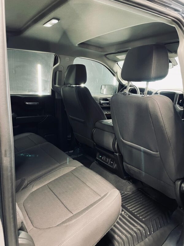 CHEVROLET SILVERADO 2021 - Imagen 3