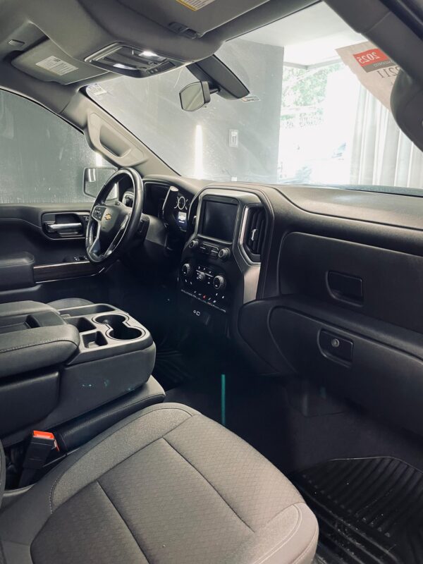 CHEVROLET SILVERADO 2021 - Imagen 7