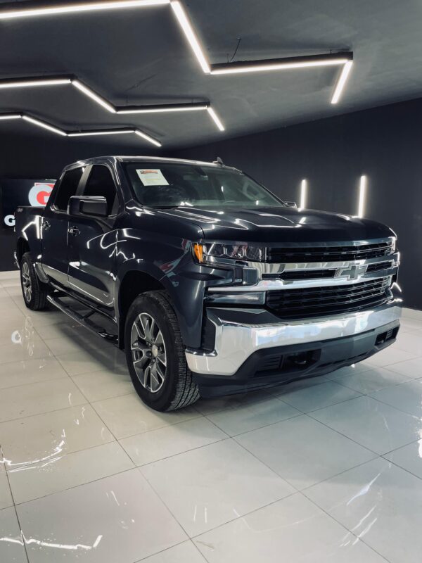 CHEVROLET SILVERADO 2021